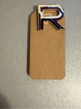Proenza Schouler “R” Enamel Letter Pin